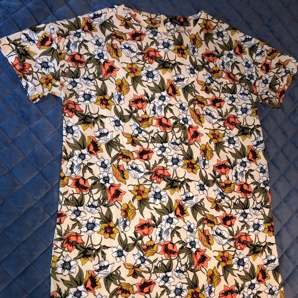 Floral Print Multicolored T-Shirt Dress - Picture 2 of 3